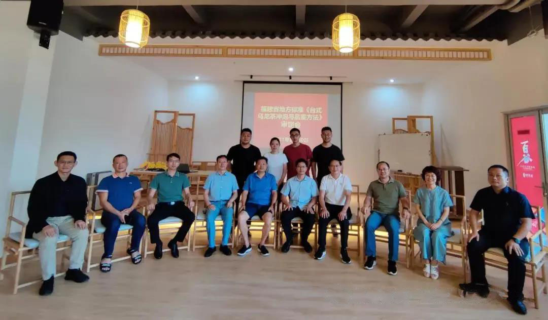 95e106bd9cdf936a91609d31909bf9d8.jpg 95e106bd9cdf936a91609d31909bf9d8.jpg