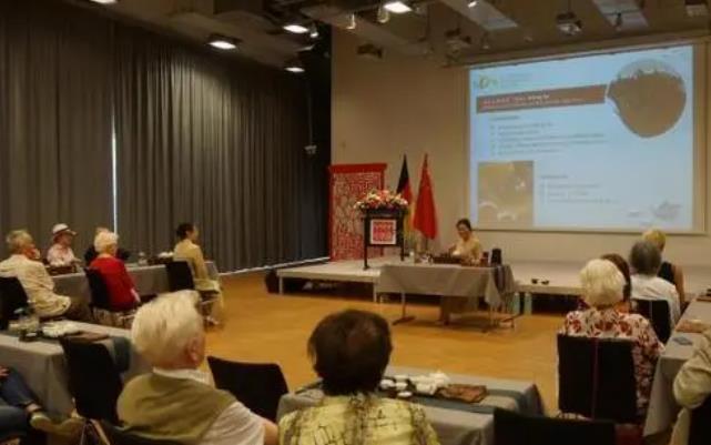 70fb626d2afc9d3741b58035fbfc9a37.jpg 70fb626d2afc9d3741b58035fbfc9a37.jpg